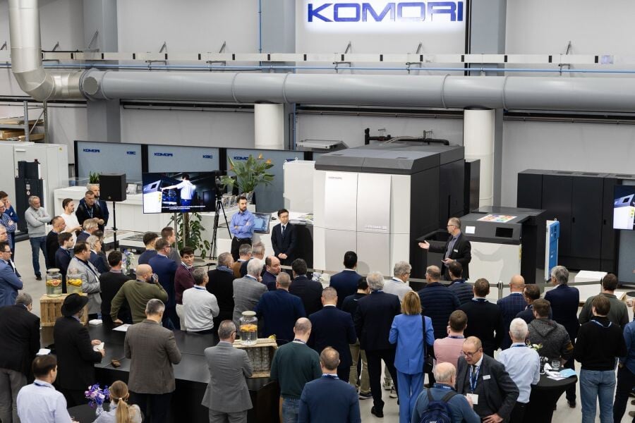 2_54957068869_206e99d19f_k_web